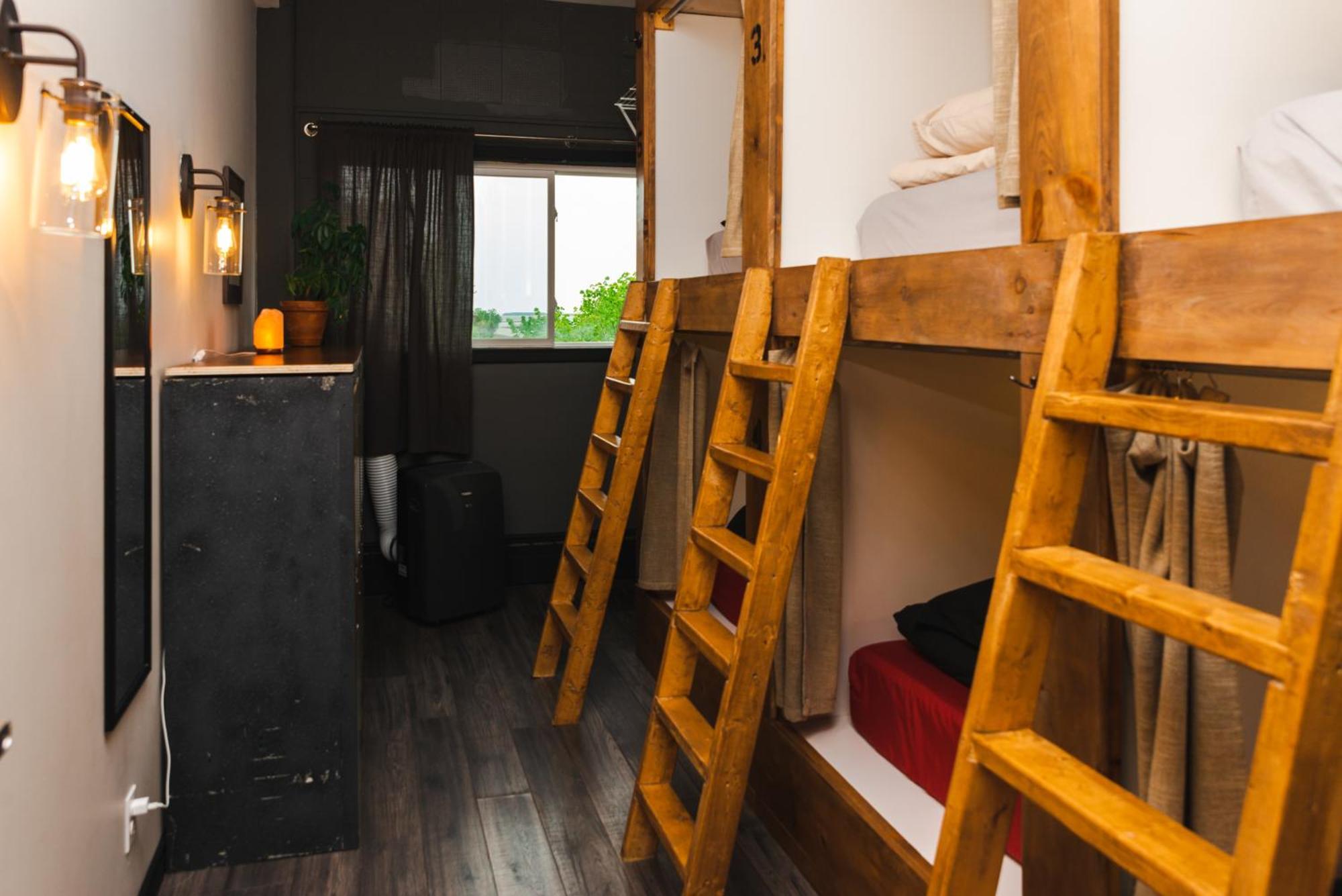 The Haven Hostel خليج ثندر المظهر الخارجي الصورة